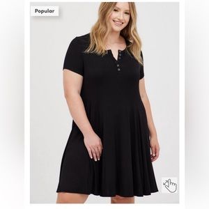 Torrid Super soft Henley 3 button black dress. Size 4